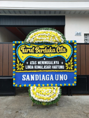 Papan Bunga Duka di Bumi Makmur